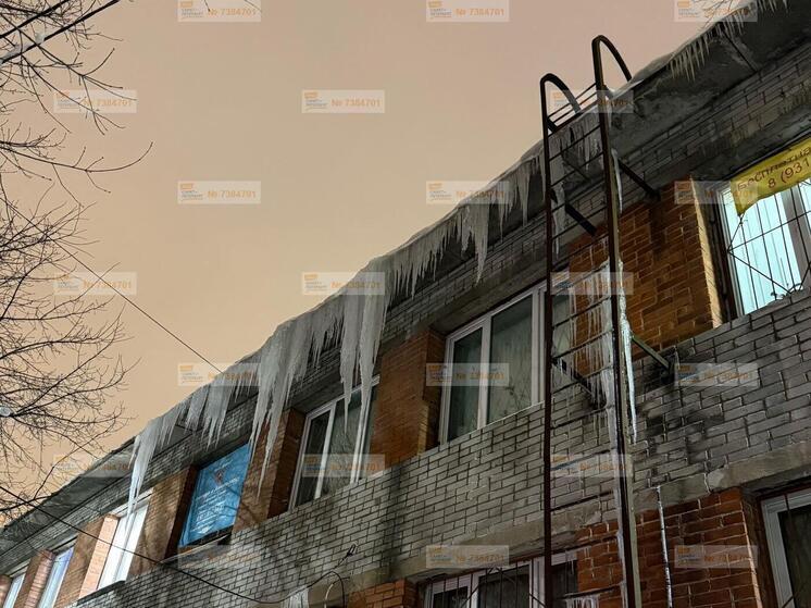 Над головами петербуржцев в Невском районе повисла угроза