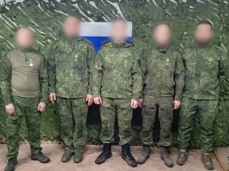 За отвагу и храбрость награждены 10 защитников из Калужской области