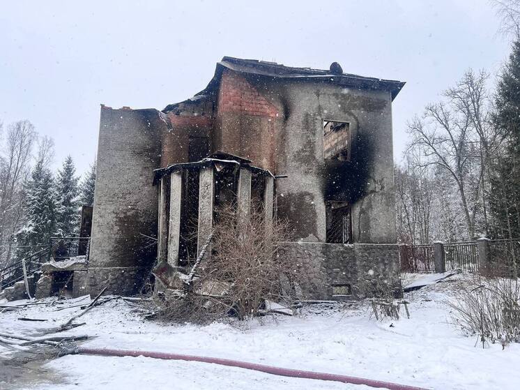На пожарище в поселке Матросово обнаружили погибшего