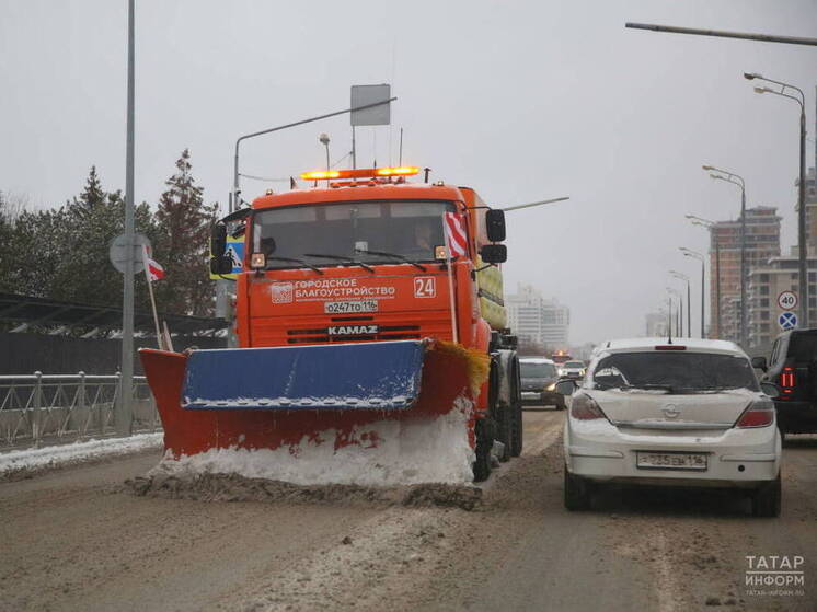 За сутки с улиц Казани вывезли 23 тысячи тонн снега