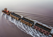 Есть пассажирские поезда, которые везут путешественников в разные города