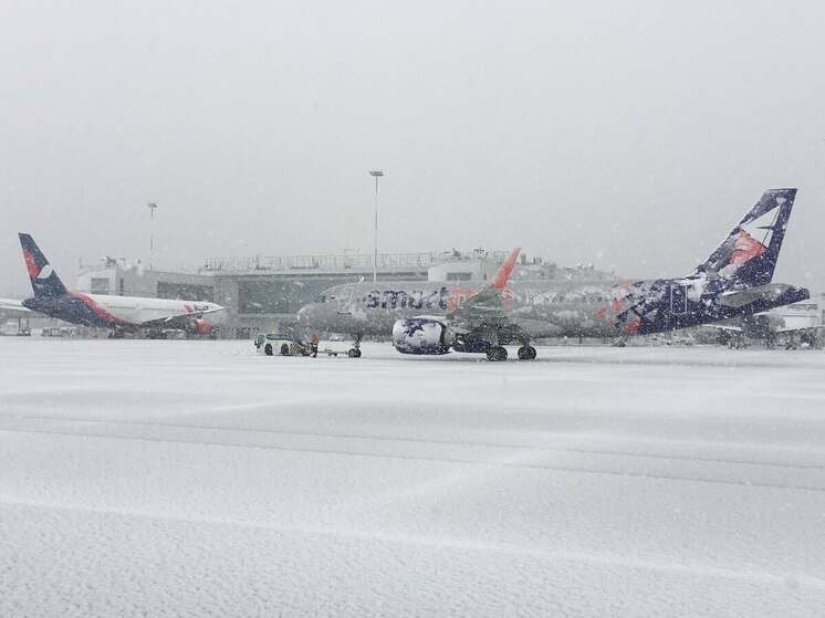 Нижегородский аэропорт отработал без отмены рейсов в снегопады