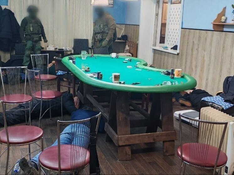 В Холмске следователи прикрыли незаконное казино