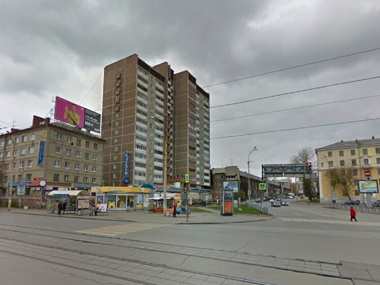 В центре Екатеринбурга горел киоск с шаурмой