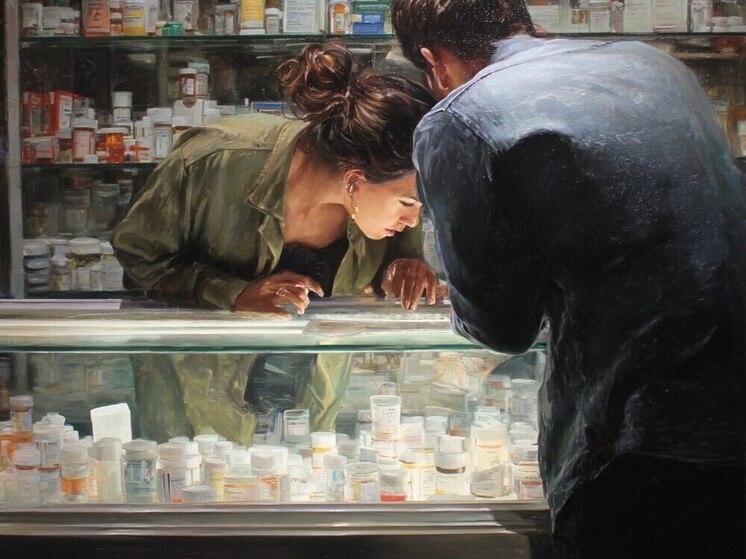 "Известия": россияне стали еще чаще искать дешевые лекарства