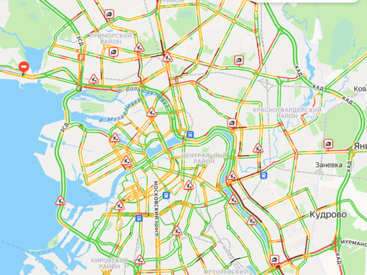 Петербуржцы поехали работать после праздников и создали шестибалльные пробки