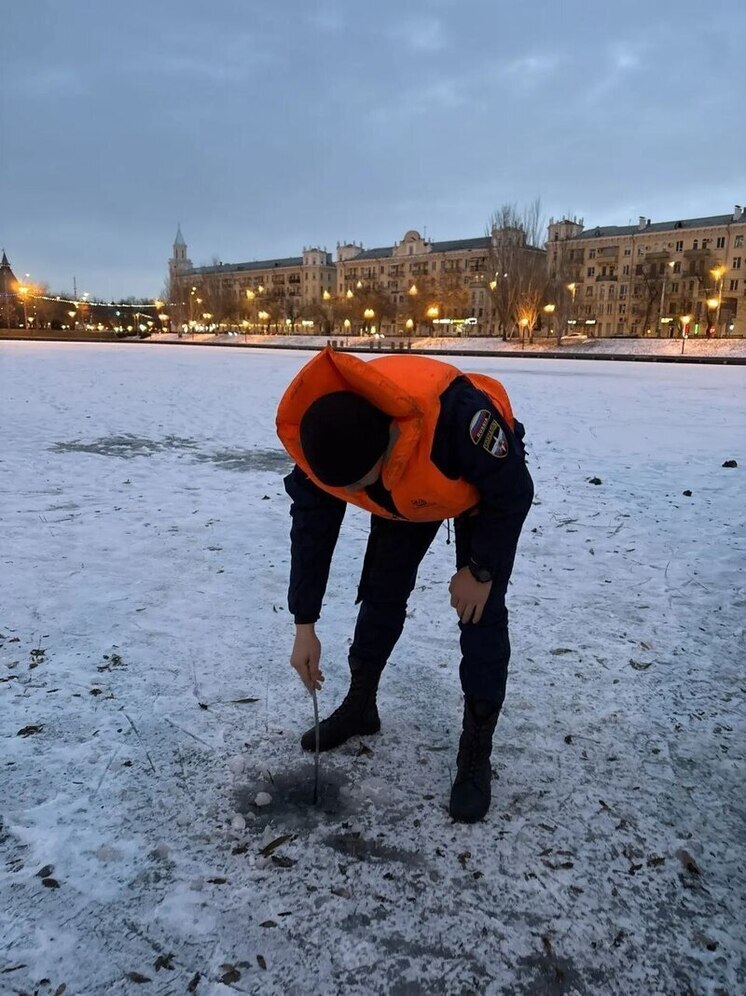 Выход на лёд в Астрахани признан крайне опасным из-за потепления