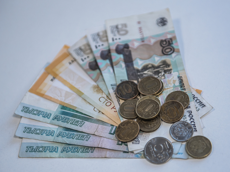 Судебные приставы могут изъять имущество новосибирцев при долге свыше 3 тыс рублей