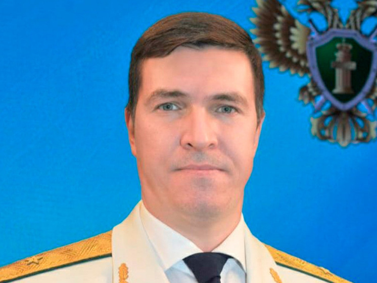 Прокурор Липецкой области поздравил ветеранов с Днём работника прокуратуры