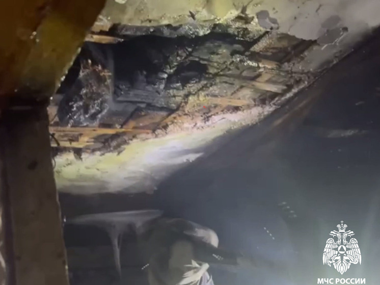 В Феодосии потушили пожар в частном доме