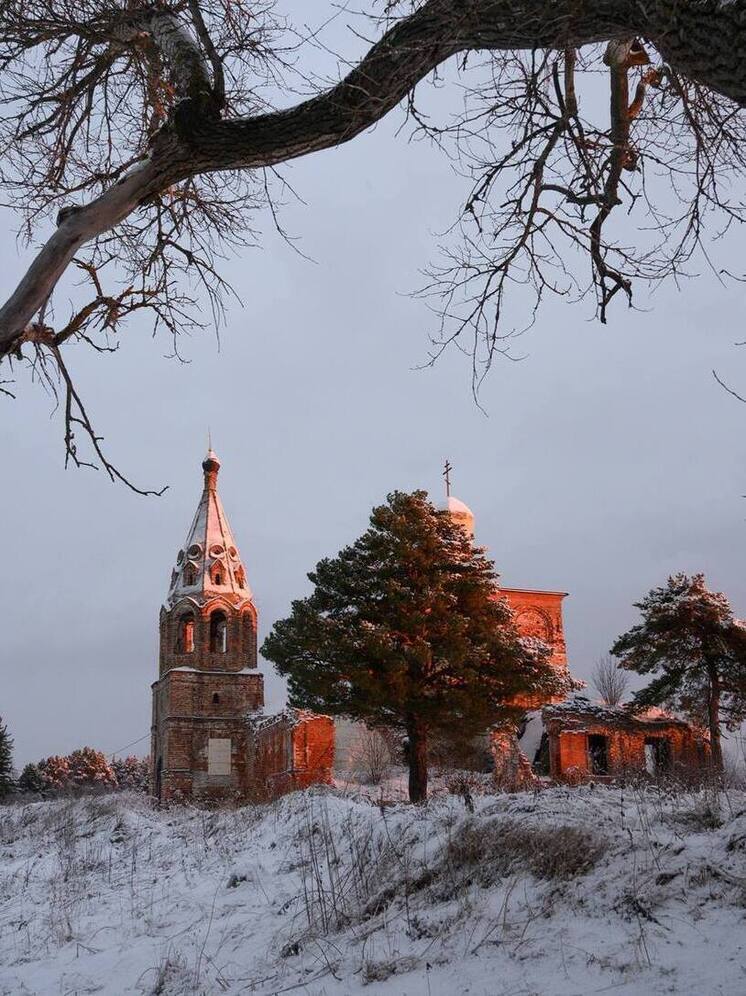 Почему Серпухов, как и вся Россия, празднует Старый Новый год? В РПЦ объяснили традицию