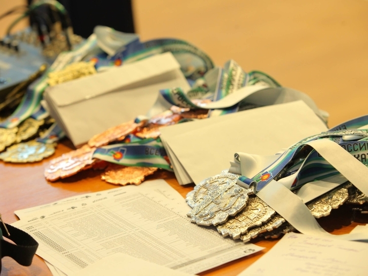 Тюменские стрелки из лука привезли медали с «Малахитовых стрел» в Екатеринбурге