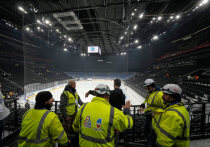 Международный олимпийский комитет заявил в это воскресенье, что чиновники этой организации остались впечатлены новой хоккейной ареной для Олимпийских игр в Милане, даже несмотря на то, что некоторые её части все еще выглядят как строительная площадка