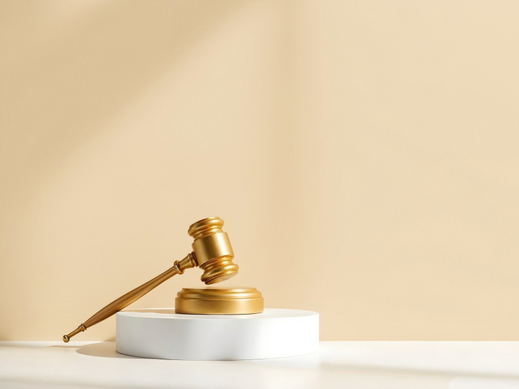 Жительница Тамбовского района обвиняется в хищении 140 тысяч с карты сожителя