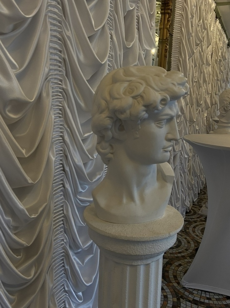 5000 рублей на искусство: молодежь Запорожской области приглашают присоединиться к программе «Пушкинская карта»