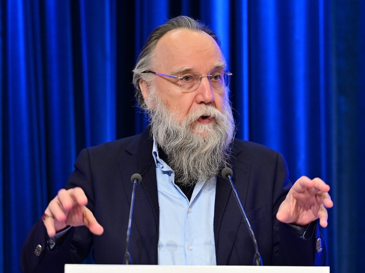 Дугин: противостоять амбициям США может только стратегический союз РФ, Китая и Индии