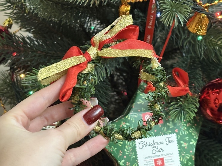 Наталья Иванова передала праздничные подарки юным жителям Запорожской области