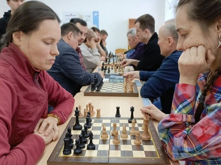 «Своих не бросаем»: шахматный турнир в Ермошкинской школе стал символом единства и поддержки