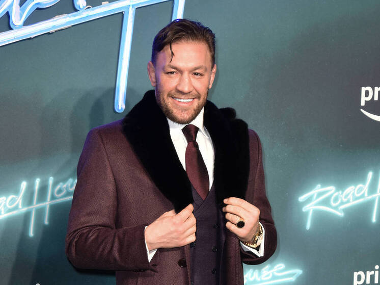 Ирландский боец рассказал о родстве с известной брюнеткой