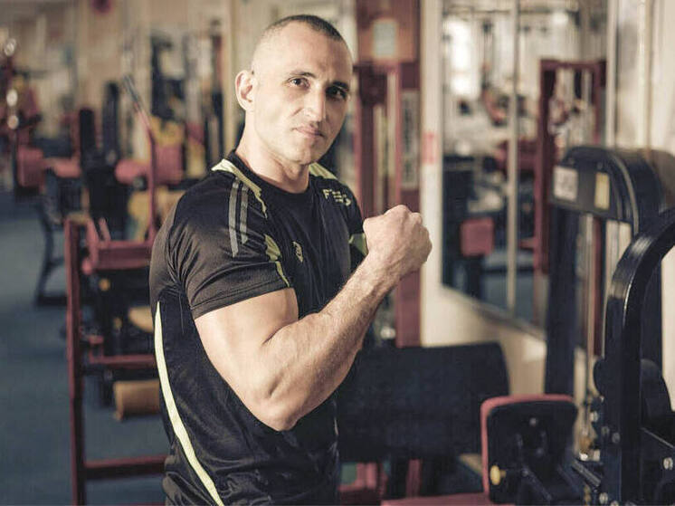 Пара-армрестлер из Крыма в четвёртый раз подряд стал сильнейшим в России