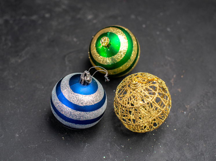 Более сотни курян проконсультировали по вопросам выбора новогодних подарков для детей