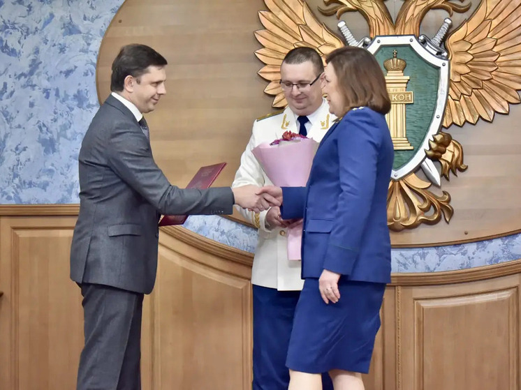 Орловская прокуратура отмечает 304-летие