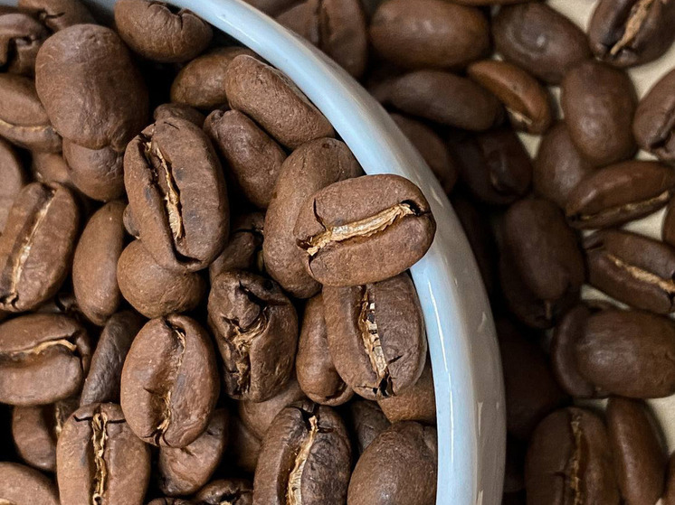 Калининградец решил взбодриться и украл деньги из кофейного магазина