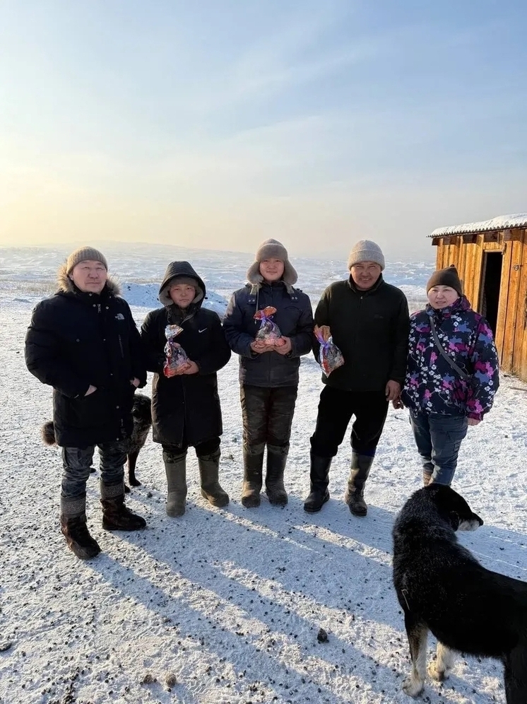 Новогодние поздравления на чабанских стоянках Тувы