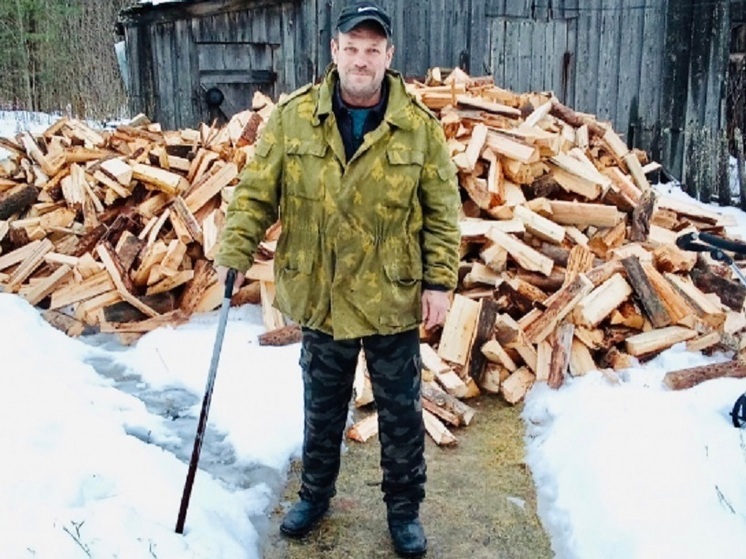 Более ста пожилых и маломобильных граждан Карелии получили дрова на зиму