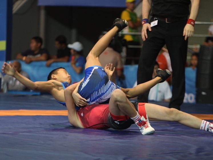 В Якутске сильнейшие юные борцы поборются за путевки в сборную республики