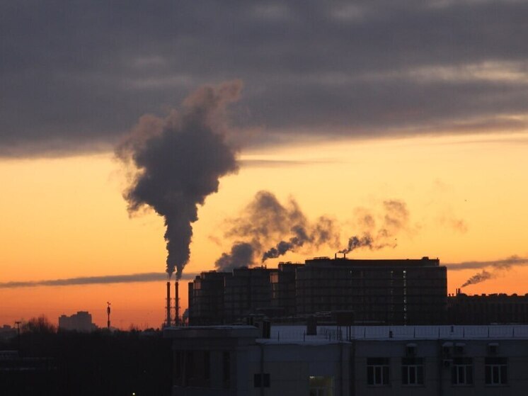 Снег и морозы продолжат кусать петербуржцев и 13 января