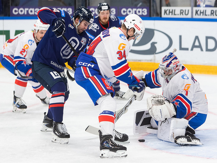 ХК «Лада» проиграл в Тольятти СКА по буллитам — 3:4