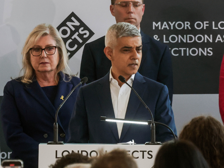 Лондонский мэр Садик Хан раскритиковал слова Трампа о преступности в британской столице