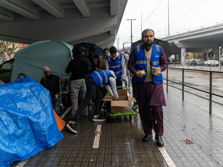 Штат Миннесота и «города-близнецы» (столичный конгломерат городов Сент-Пол и Миннеаполис) подают в суд на администрацию Трампа, утверждая, что беспрецедентная федеральная иммиграционная операция в штате является “федеральным вторжением”, и добиваются судебного приказа о прекращении репрессий, говорится в иске, поданном в понедельник