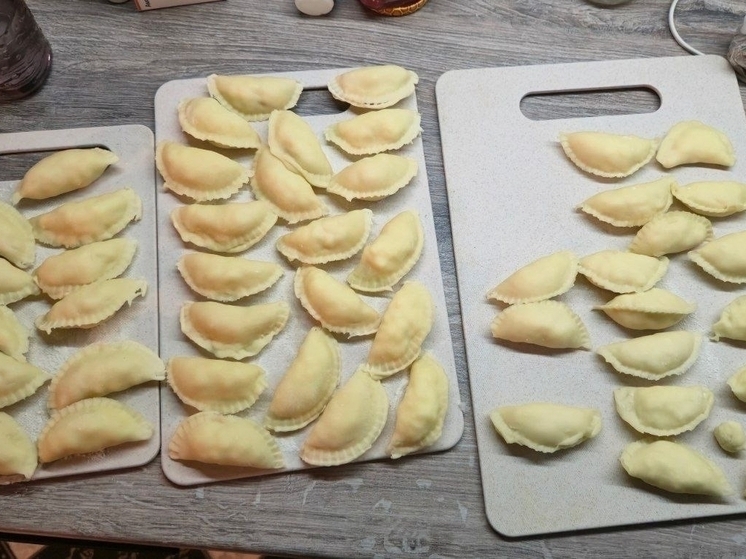 Гадания на варениках и щедрые застолья: ростовчанам рассказали, как правильно проводить старый Новый год