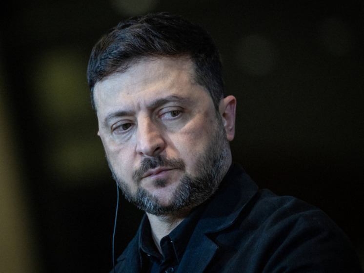 Целью российской атаки в ночь на 13 января стали объекты энергетической инфраструктуры Украины, заявил в своем телеграм-канале глава киевского режима Владимир Зеленский