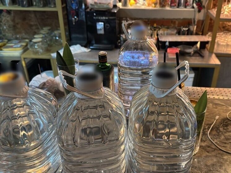 В кальянной на Стремянной улице наливали коктейли с опасным разбавленным спиртом