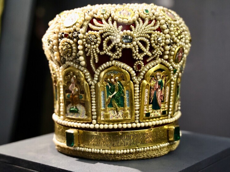 Тысячи южноуральцев увидели выставку «Царь и патриарх»