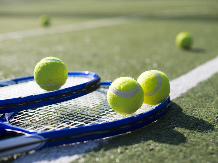 Диана Шнайдер обыграла Лейлу Фернандес из Канады на турнире WTA в Аделаиде