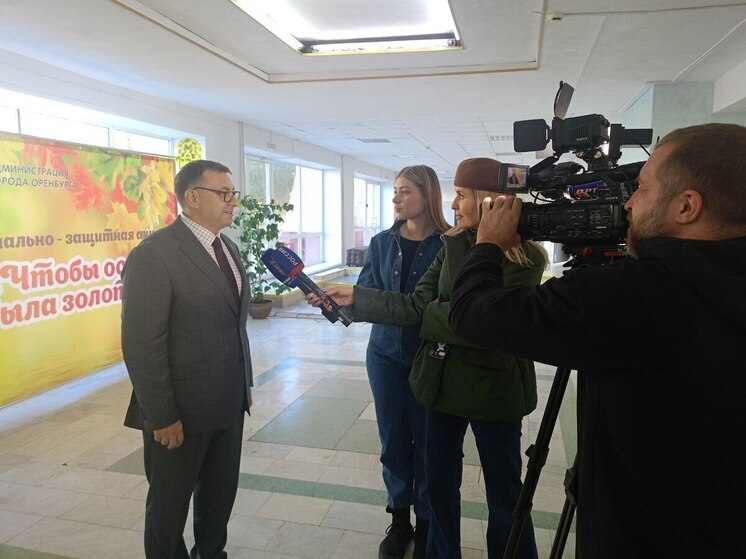 Председатель горсовета Оренбурга поздравил журналистов с профессиональным праздником