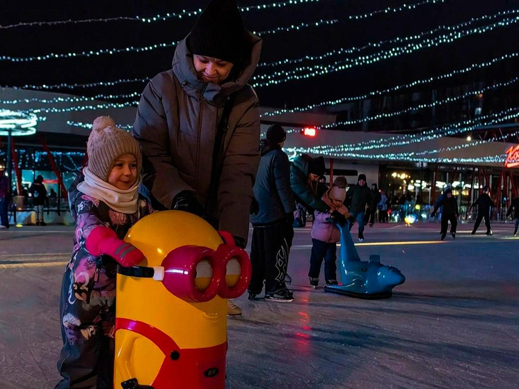 Почти 16 тысяч липчан прокатились на коньках за 3 дня