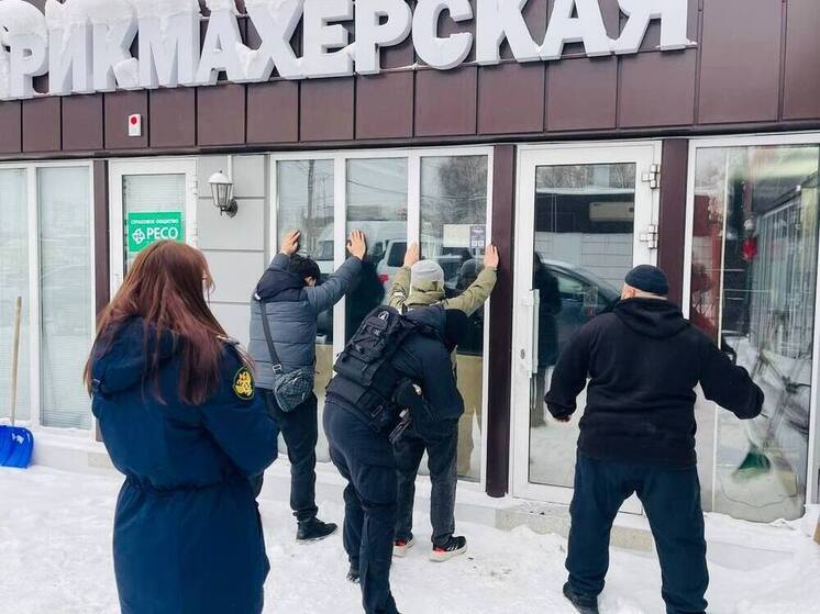 В Сургуте выявили пятерых нелегальных мигрантов: суд назначил выдворение