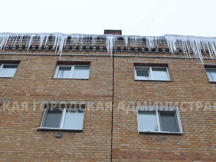 Управляющие компании в Брянске получили предостережения за игнорирование сезонных работ