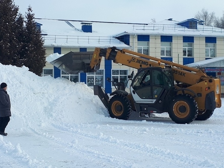 В посёлке Кшенский появилась новая ледовая горка