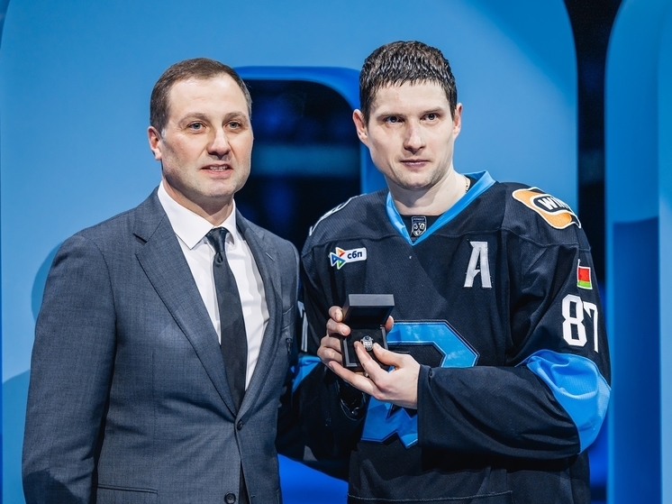 Пока вся страна отдыхала и отмечала Новый год, мир самой популярной зимней игры в нашей страны отнюдь не дремал и бездействовал