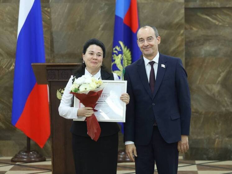 Вениамин Кондратьев и Юрий Бурлачко поздравили сотрудников кубанской прокуратуры