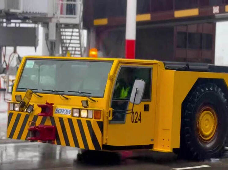 Аэропорт Сочи принимает и отправляет рейсы без задержек из-за погодных условий