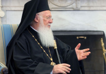 Пресс-релизы - жанр, мягко говоря, специфический. Творчество такого рода - дело для творцов весьма неблагодарное, не ценимое ни современниками, ни потомками. К этому, впрочем, надо добавить существенную оговорку - как правило. Ибо есть из правила и исключения.