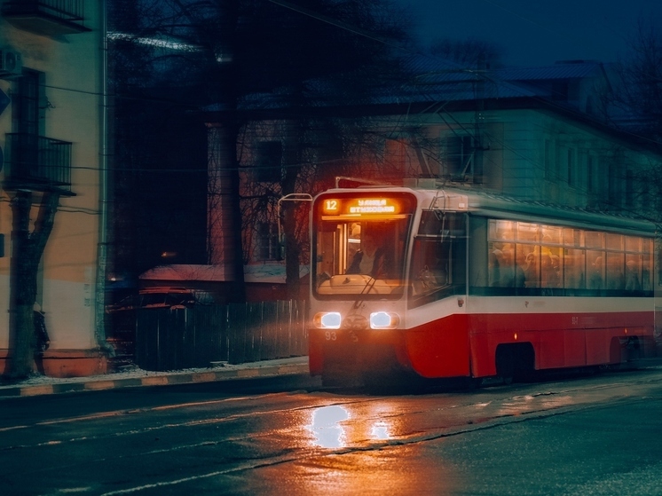 В Туле в праздничные дни провели ремонт трамвайных путей