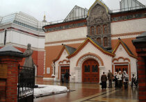 Спустя год после назначения директором Пушкинского музея Ольгу Галактионову, так же нежданно-негаданно, как и в прошлый раз, назначили главой Третьяковки, где лишь три года назад освоилась Елена Проничева